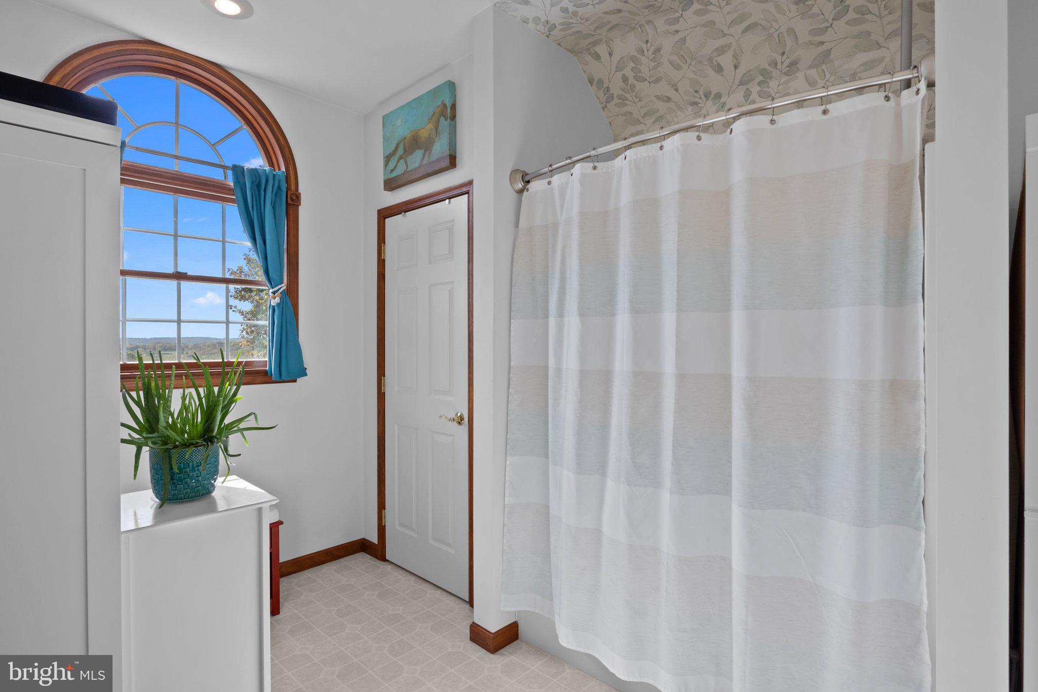 2012 Linsenbigler Road Pennsburg, PA 18073 - Photo 48 of 101 Gallery Image 48