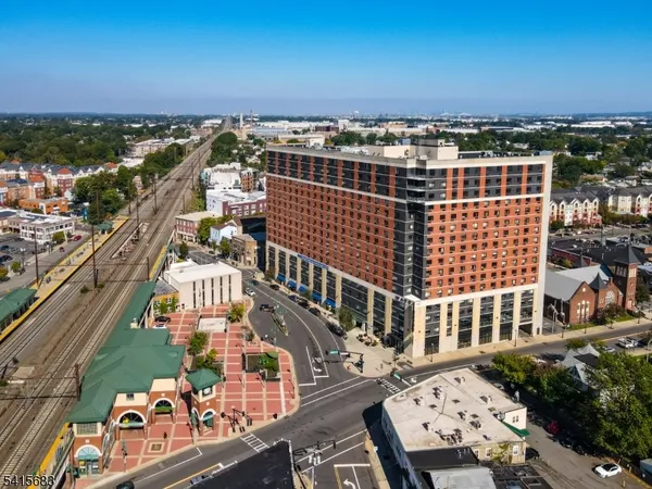 $340,000 | 1 Carriage City Plaza, Unit 705, Rahway, NJ 07065