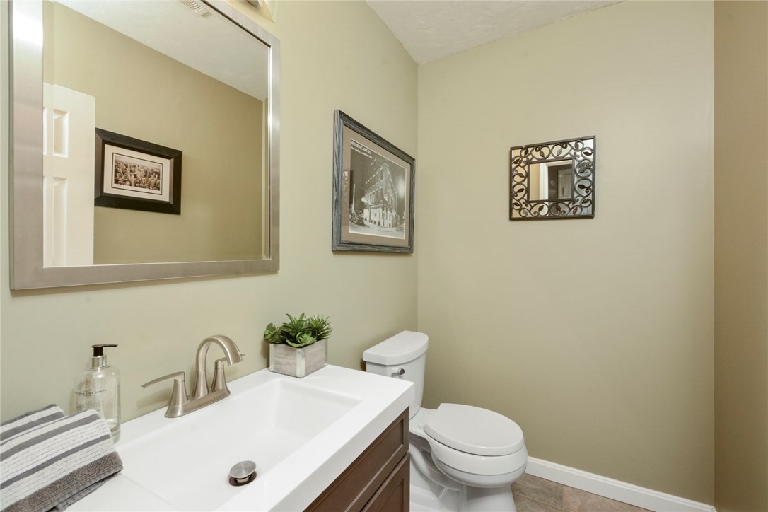 18 Summerville Road, Unit 18 Foxboro, MA 02035 - Photo 12 of 30 Gallery Image 12