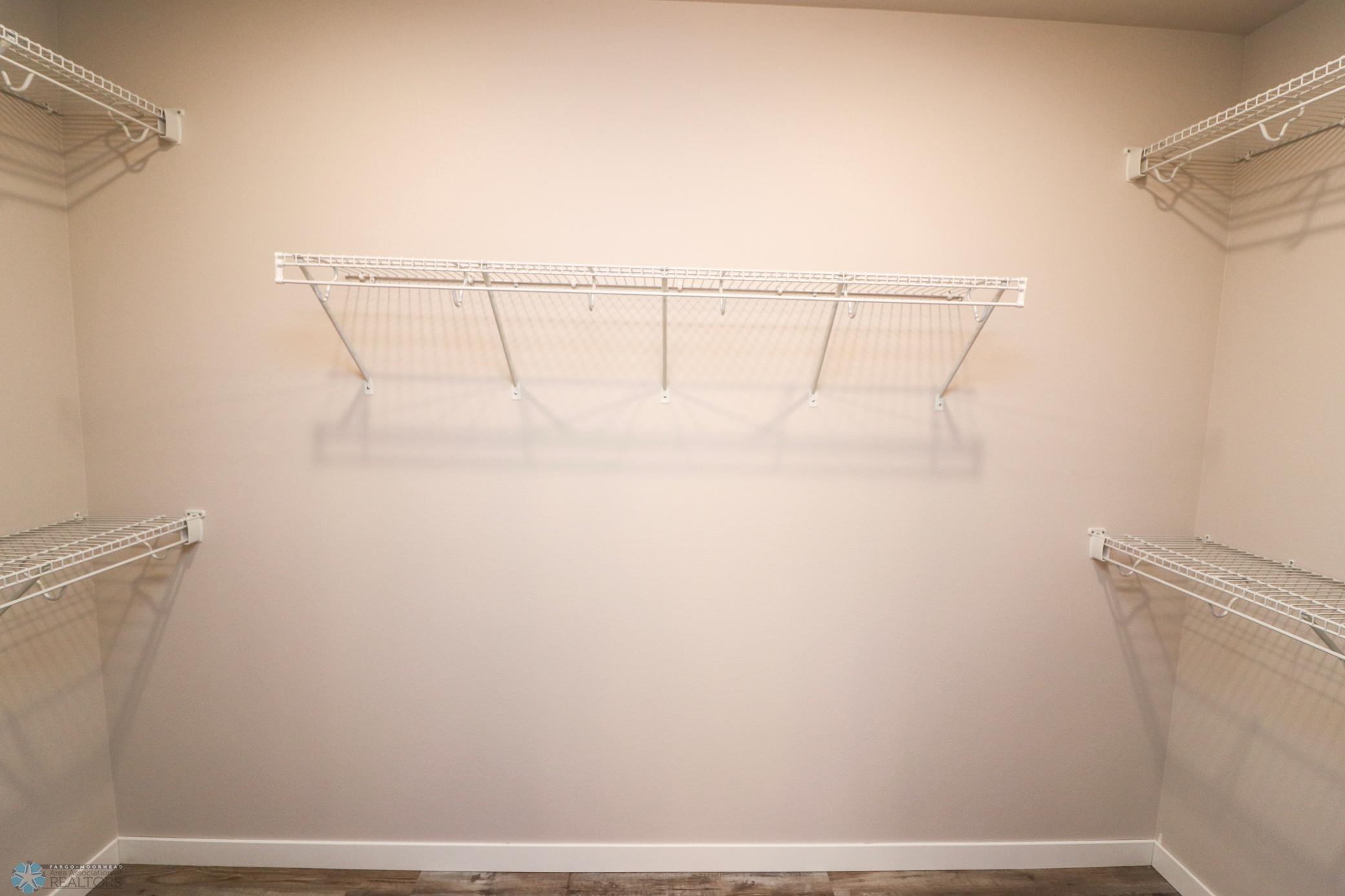 1402 Prairie Lane Wahpeton, ND 58075 - Photo 20 of 22