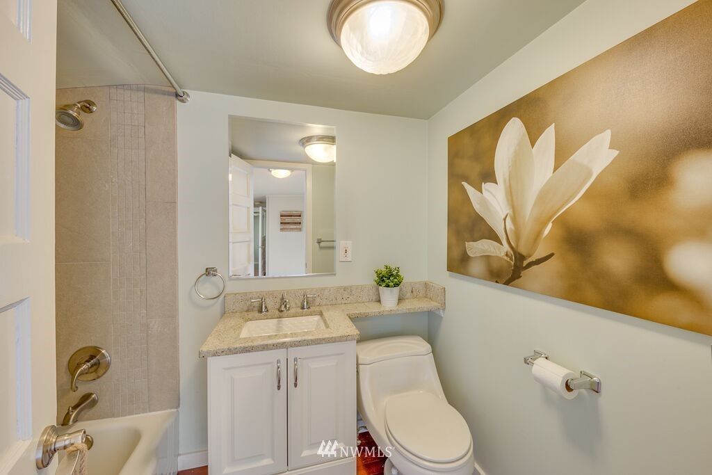 1216 North 36th Street Renton, WA 98056 - Photo 14 of 25