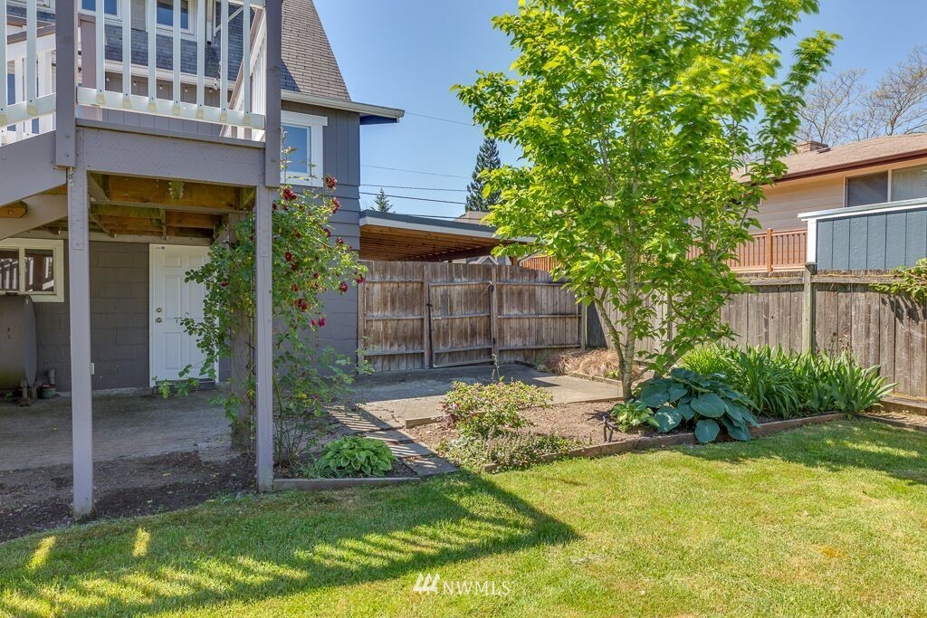 1216 North 36th Street Renton, WA 98056 - Photo 22 of 25