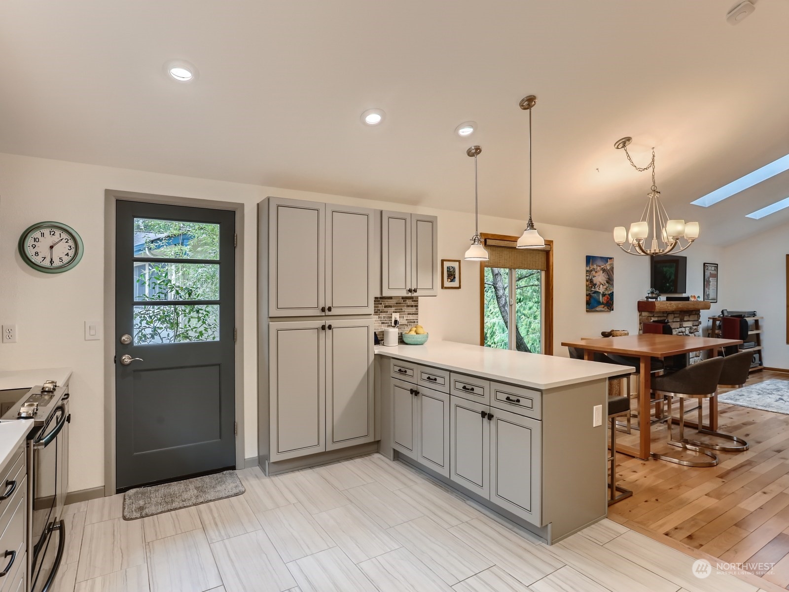 20177 105th Avenue Northeast Bothell, WA 98011 - Photo 10 of 31 Gallery Image 10