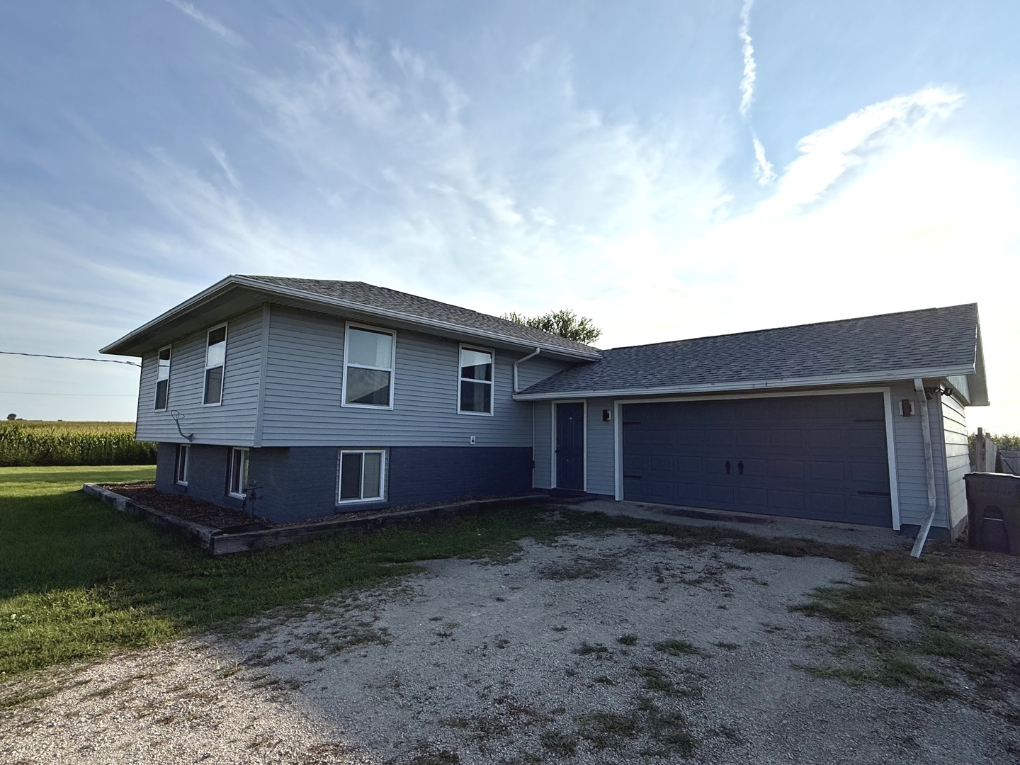 909 Harmon Road Harmon, IL 61042 - Photo 2 of 34 Gallery Image 2