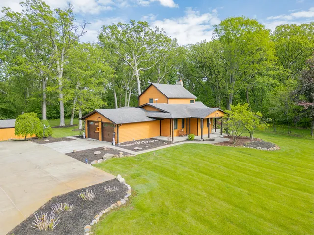 $684,000 | 13199 West 169th Avenue, Lowell, IN 46356