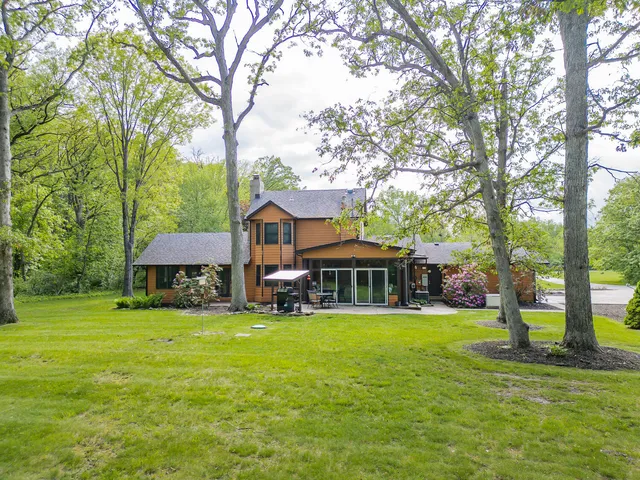 $684,000 | 13199 West 169th Avenue, Lowell, IN 46356