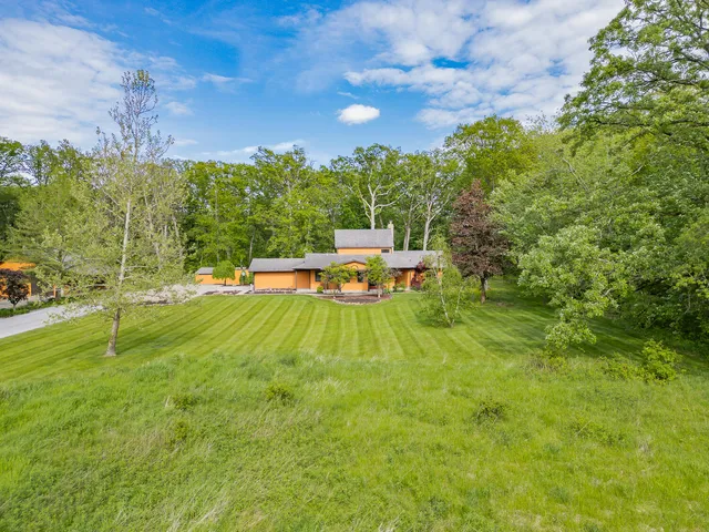 $684,000 | 13199 West 169th Avenue, Lowell, IN 46356