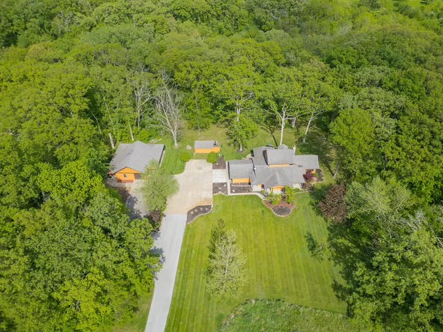 $684,000 | 13199 West 169th Avenue, Lowell, IN 46356