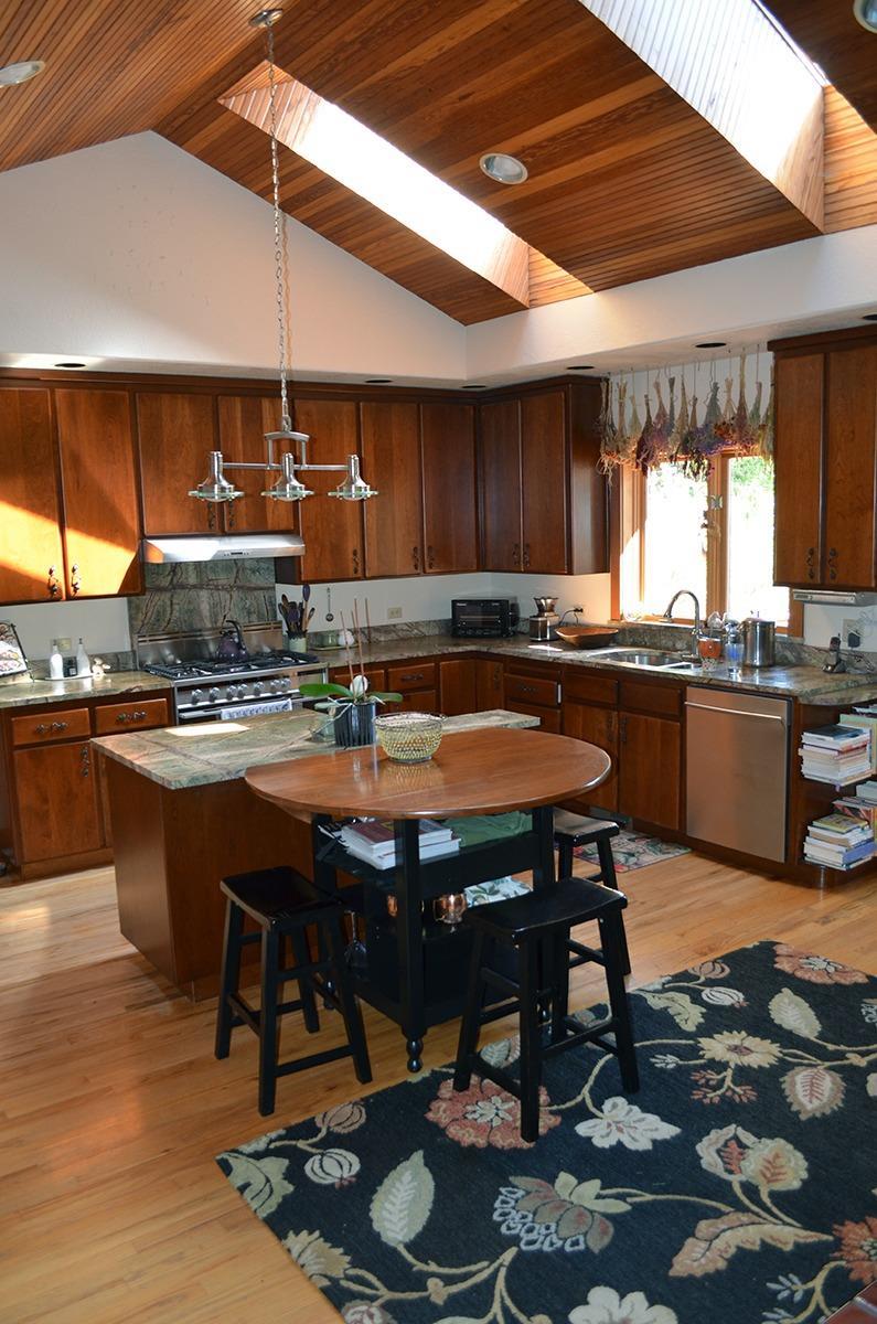 1455 Holton Road Talent, OR 97540 - Photo 19 of 25 holton 20