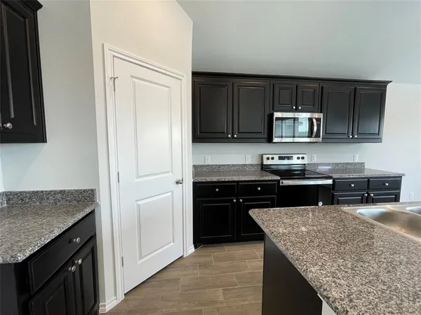 $2,250 | 5808 Utopia Drive, Fort Worth, TX 76179