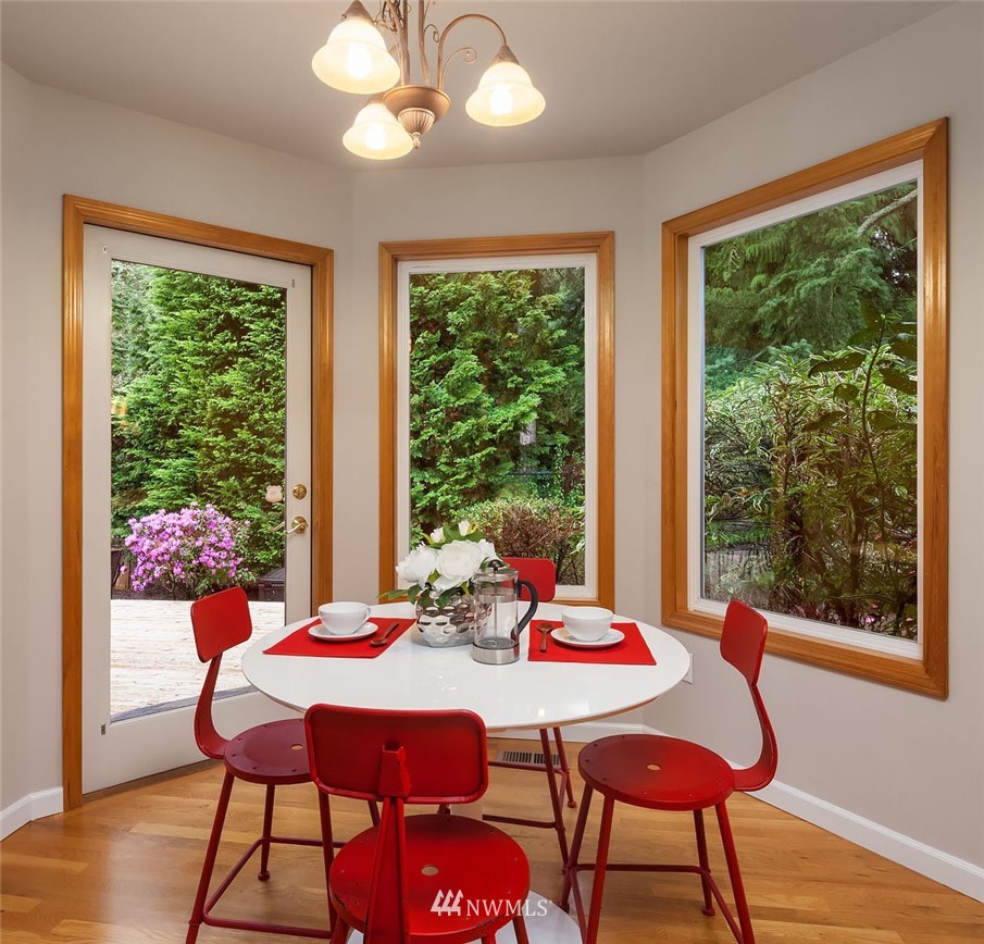 8812 Northeast 191st Place Bothell, WA 98011 - Photo 12 of 25 Gallery Image 12