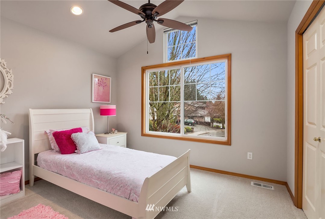 8812 Northeast 191st Place Bothell, WA 98011 - Photo 17 of 25 Gallery Image 17