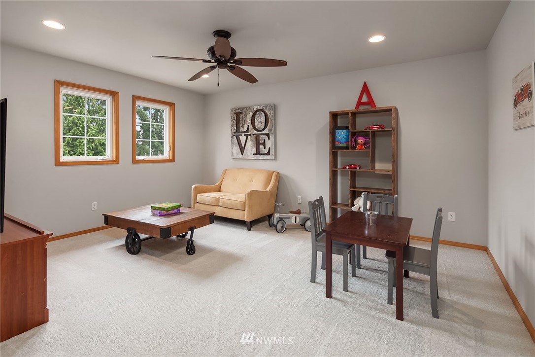 8812 Northeast 191st Place Bothell, WA 98011 - Photo 19 of 25 Gallery Image 19