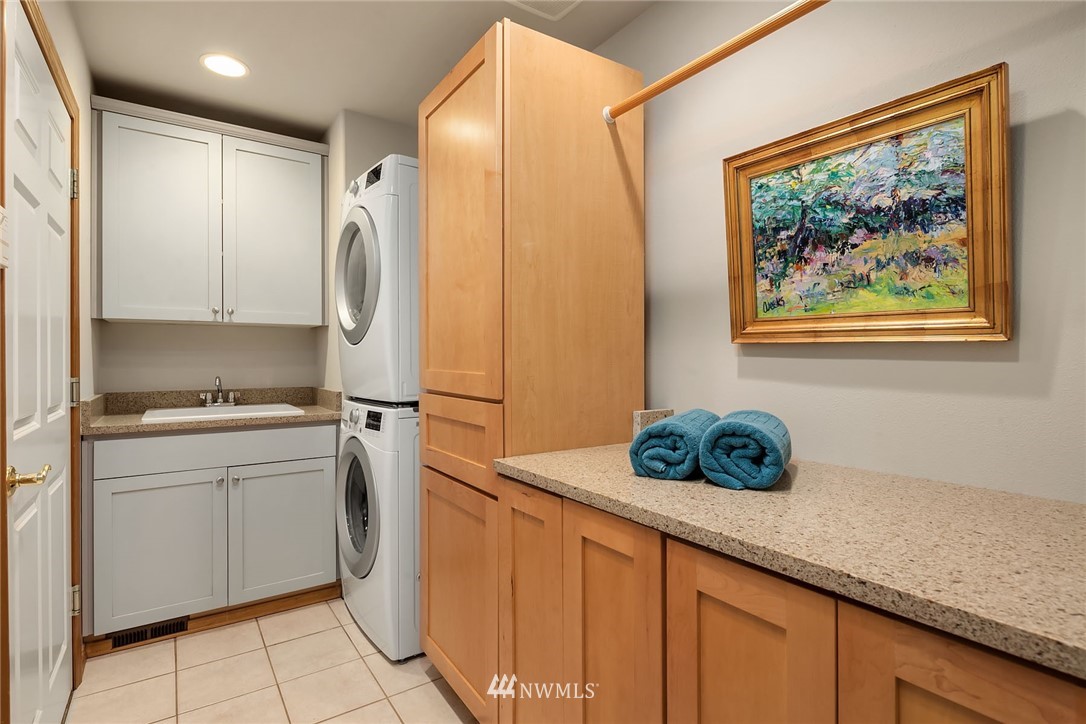 8812 Northeast 191st Place Bothell, WA 98011 - Photo 22 of 25 Gallery Image 22