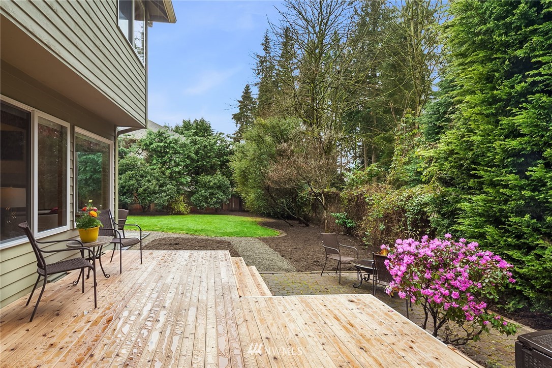 8812 Northeast 191st Place Bothell, WA 98011 - Photo 24 of 25 Gallery Image 24