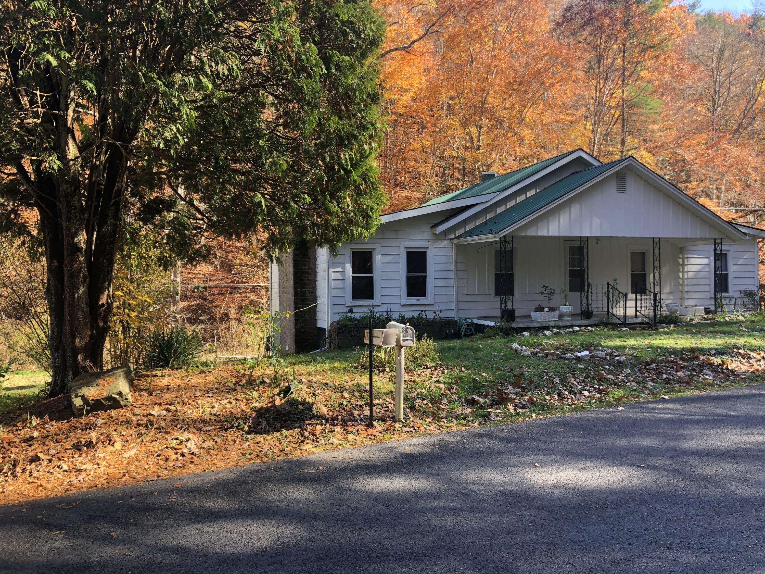 9241 Old Mill Road Glade Spring, VA 24340 - Photo 2 of 15 Front