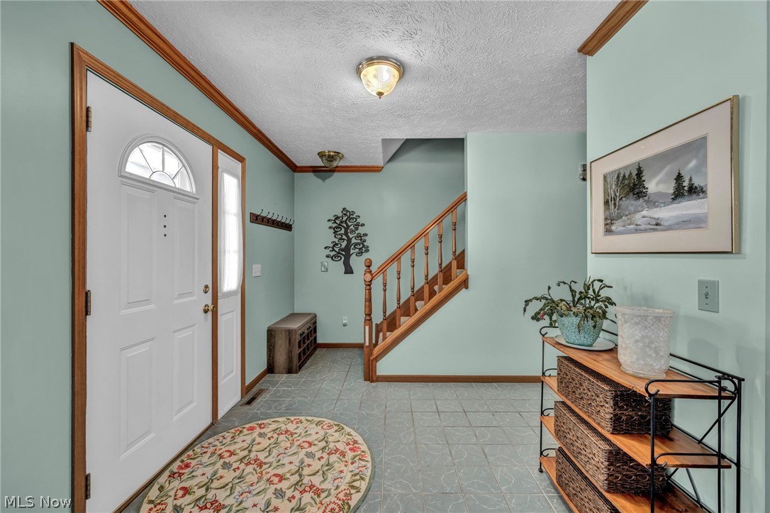 9217 Bechtel Road Elyria, OH 44035 - Photo 4 of 50