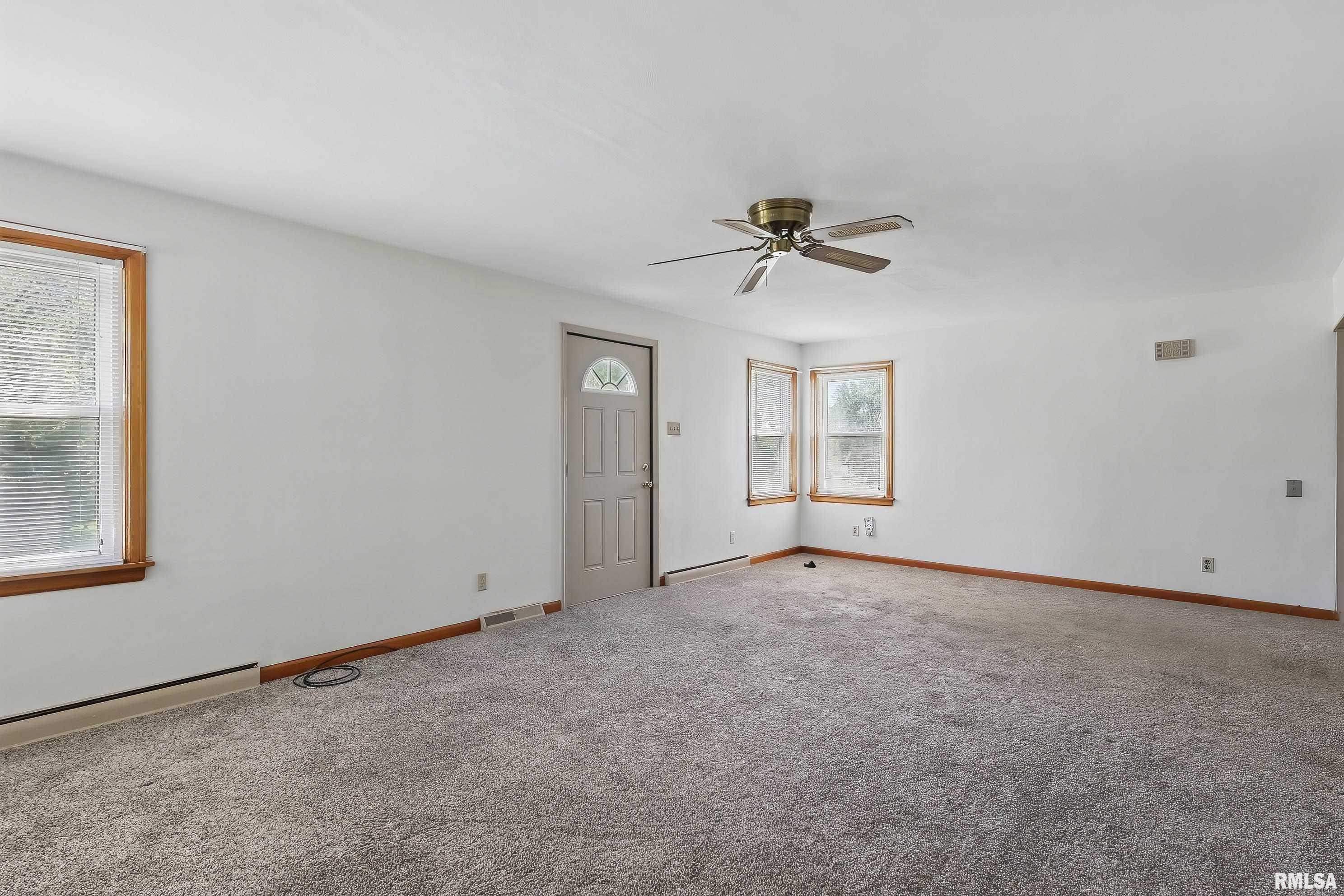 930 Tenplus Street Bettendorf, IA 52722 - Photo 11 of 18 Gallery Image 11