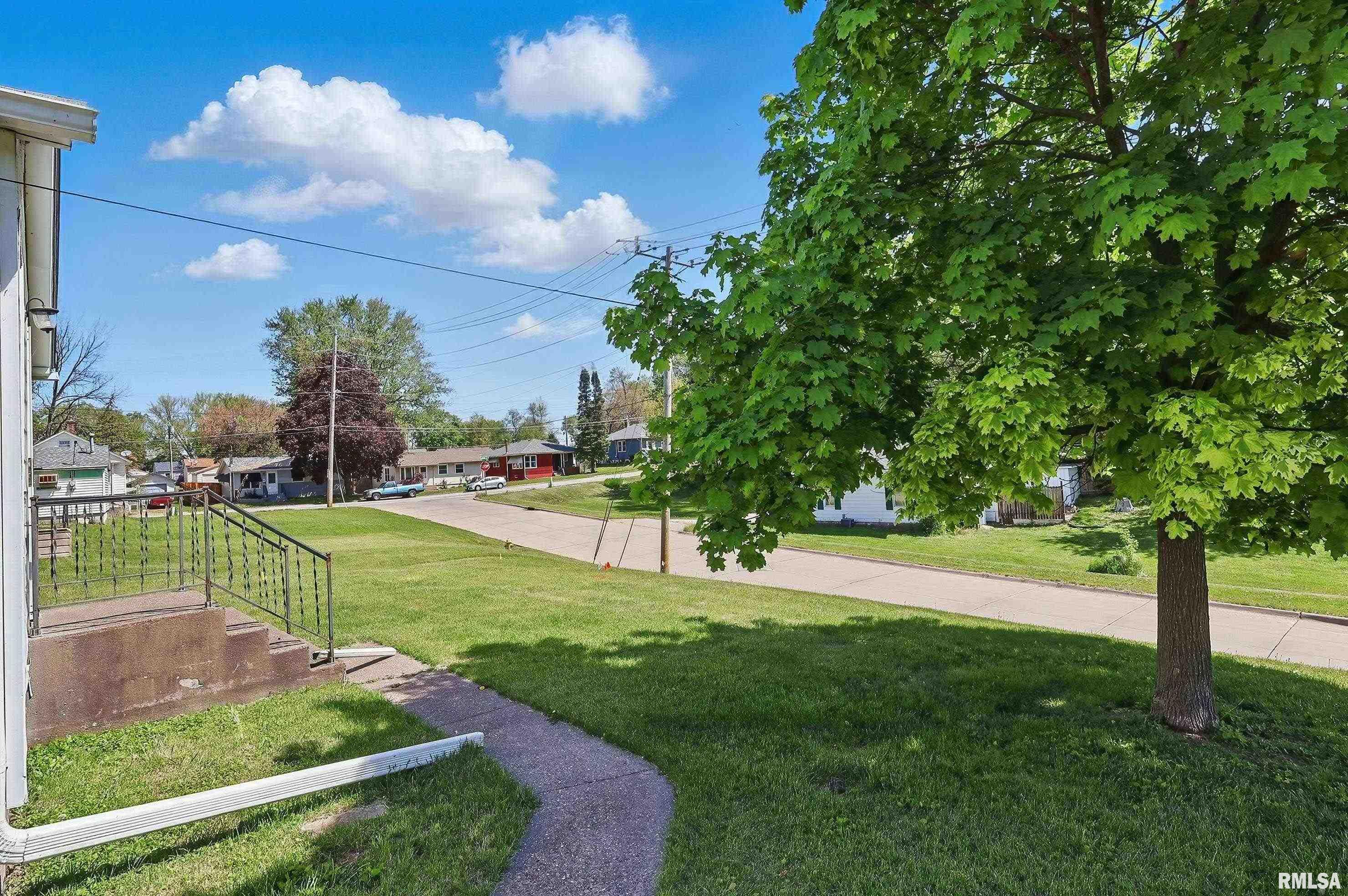 930 Tenplus Street Bettendorf, IA 52722 - Photo 17 of 18 Gallery Image 17