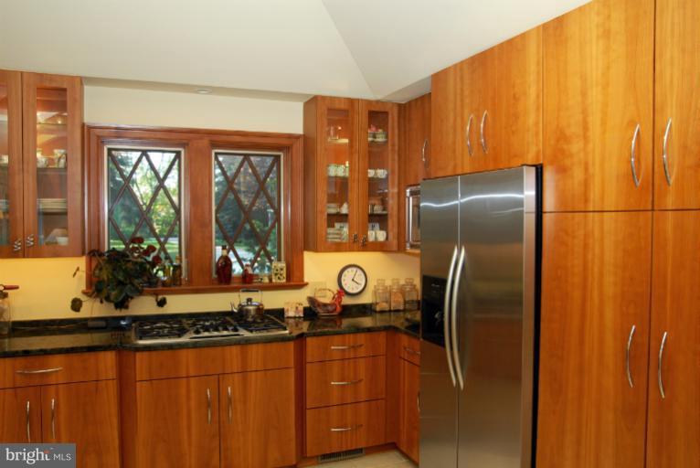 1821 Hidden Point Road Annapolis, MD 21409 - Photo 14 of 30