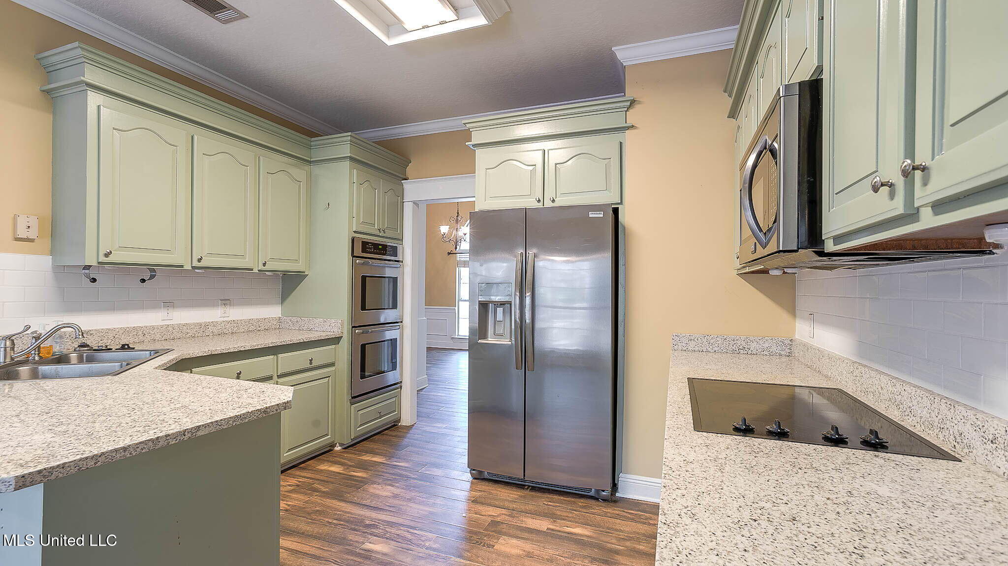 16 Denstone Road Hattiesburg, MS 39402 - Photo 20 of 58 21-web-or-mls-2 Interior (14 of 34) Kitc