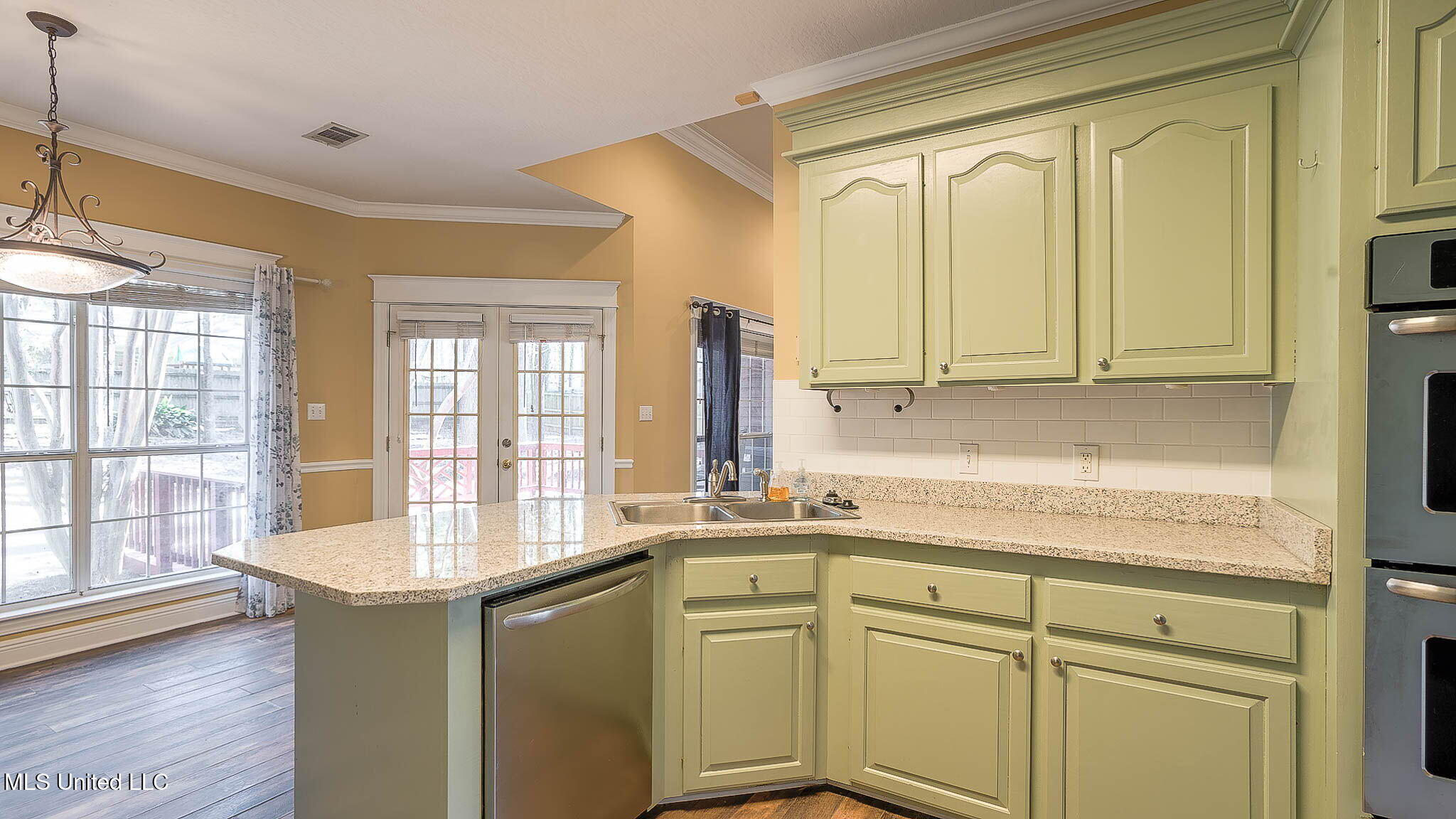 16 Denstone Road Hattiesburg, MS 39402 - Photo 23 of 58 24-web-or-mls-2 Interior (17 of 34) Kitc