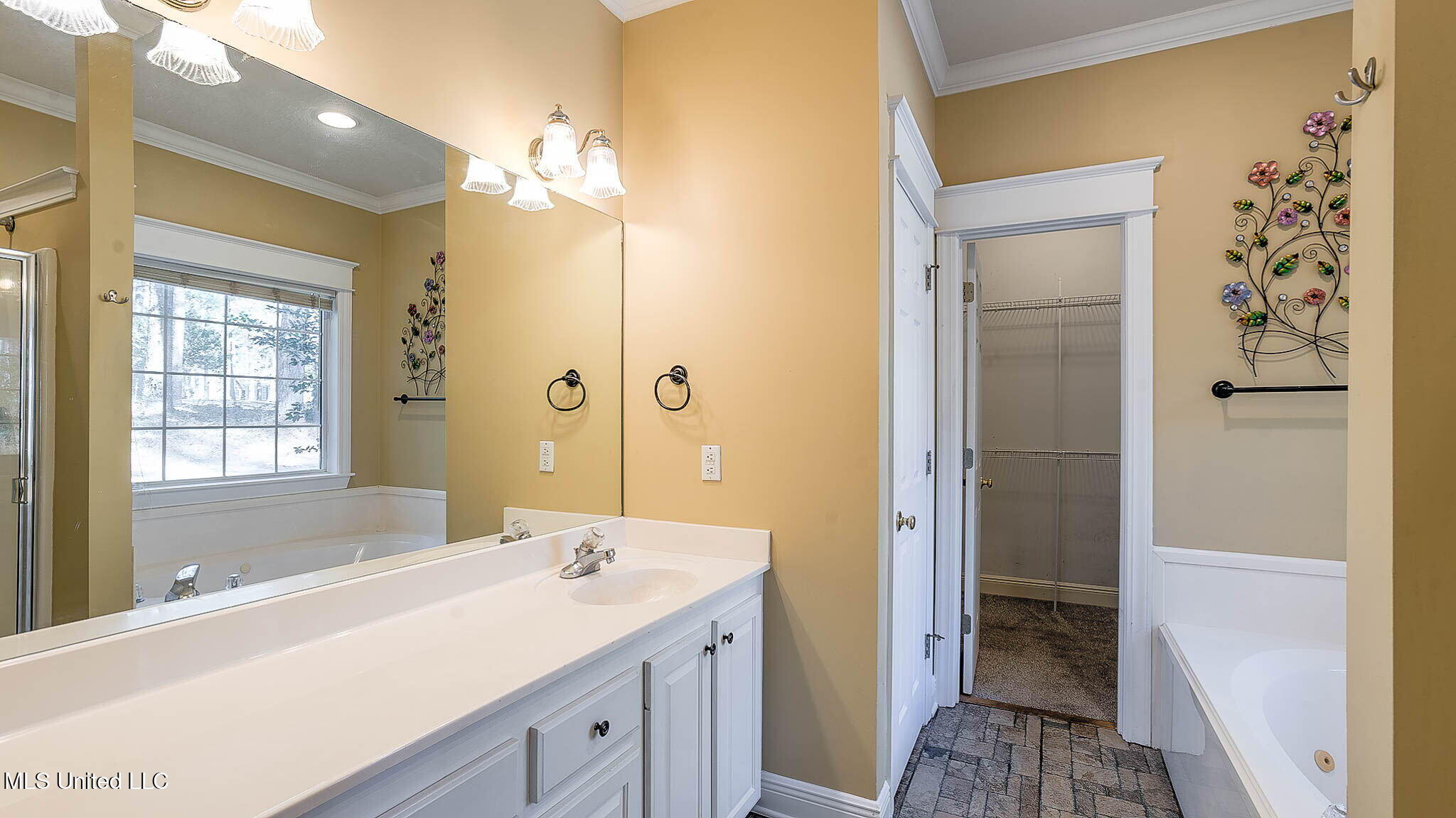 16 Denstone Road Hattiesburg, MS 39402 - Photo 26 of 58 27-web-or-mls-2 Interior (20 of 34) Mast