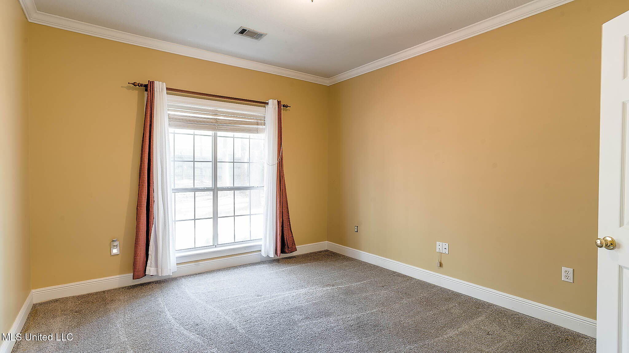 16 Denstone Road Hattiesburg, MS 39402 - Photo 35 of 58 36-web-or-mls-2 Interior (29 of 34) Bedr