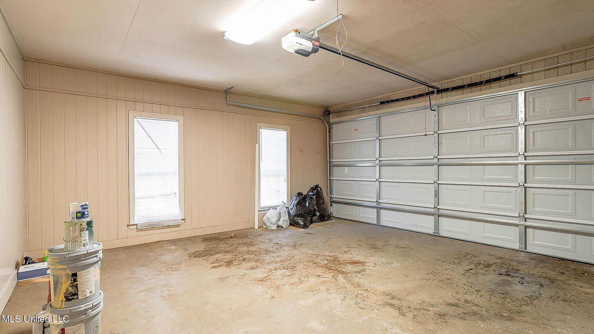 16 Denstone Road Hattiesburg, MS 39402 - Photo 37 of 58 38-web-or-mls-2 Interior (31 of 34) Gara