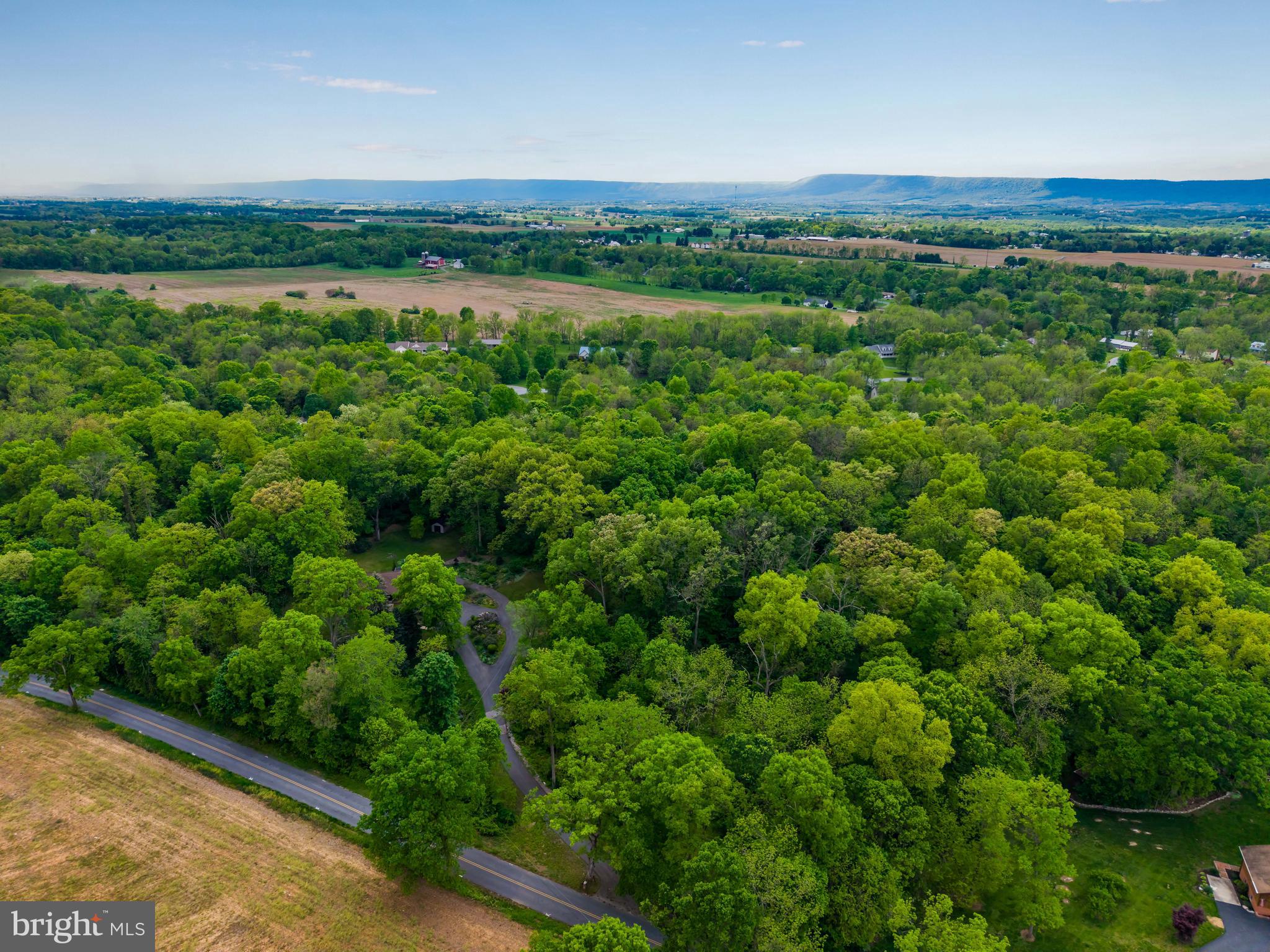 399 Barnstable Road Carlisle, PA 17015 - Photo 8 of 70
