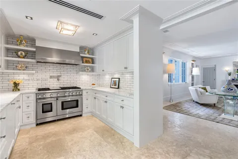 $8,980,000 | 2830 Lucerne Avenue, Miami Beach, FL 33140