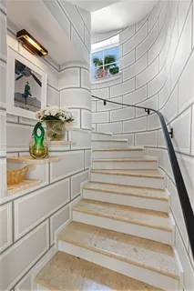 $8,980,000 | 2830 Lucerne Avenue, Miami Beach, FL 33140