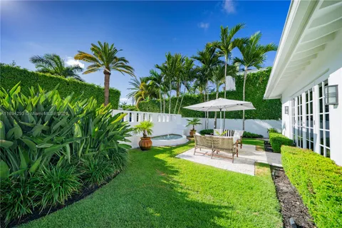 $8,980,000 | 2830 Lucerne Avenue, Miami Beach, FL 33140