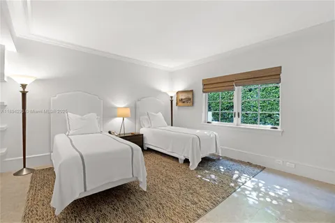 $8,980,000 | 2830 Lucerne Avenue, Miami Beach, FL 33140