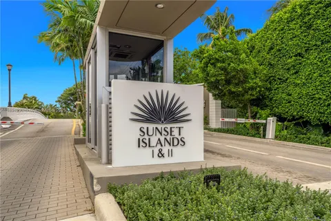 $8,980,000 | 2830 Lucerne Avenue, Miami Beach, FL 33140