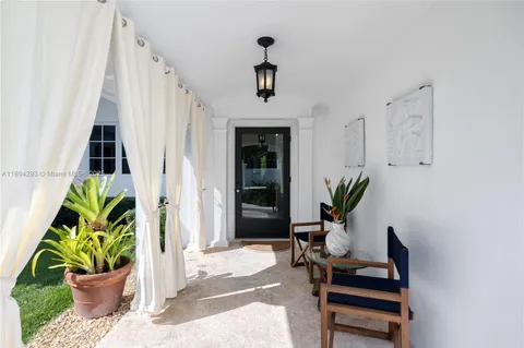 $8,980,000 | 2830 Lucerne Avenue, Miami Beach, FL 33140