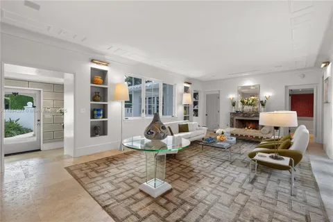 $8,980,000 | 2830 Lucerne Avenue, Miami Beach, FL 33140
