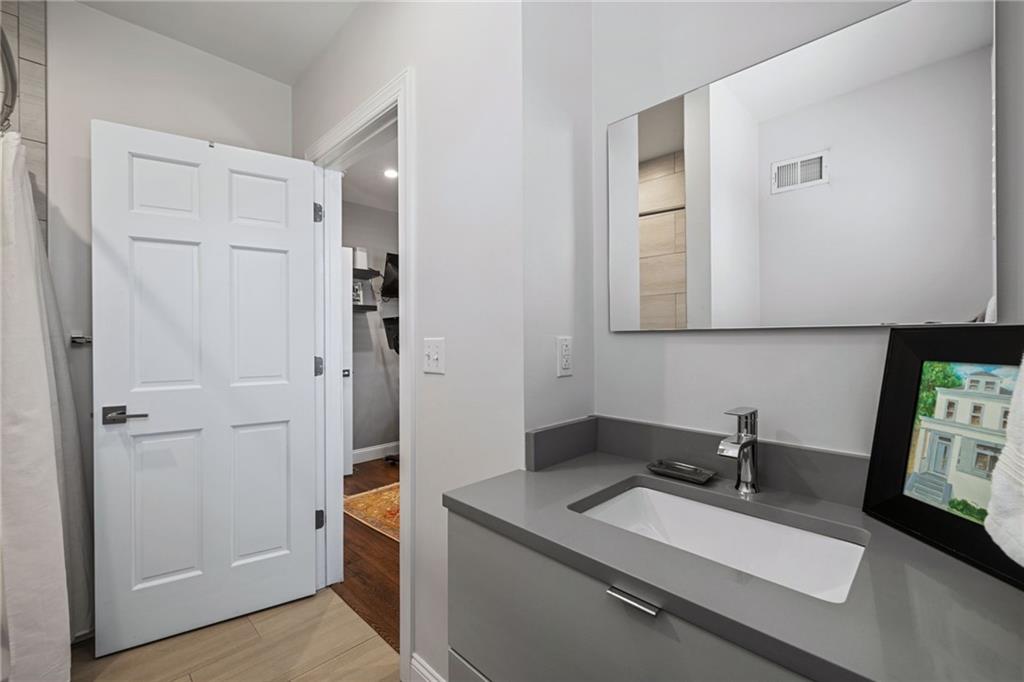 5712 Hays Street Pittsburgh, PA 15206 - Photo 31 of 50