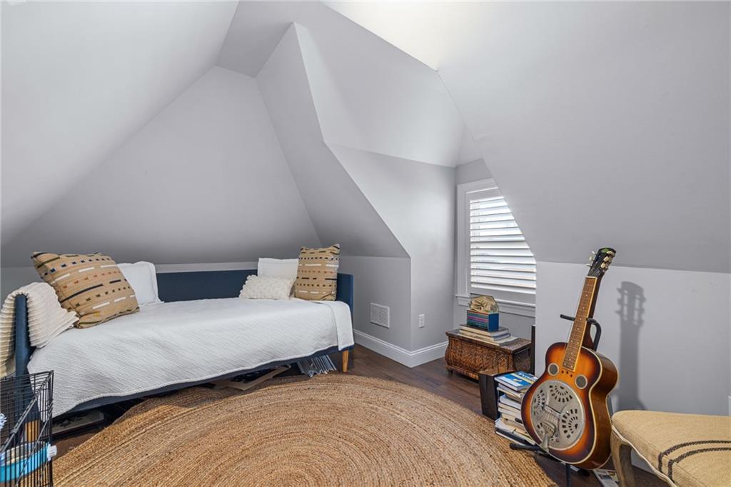 5712 Hays Street Pittsburgh, PA 15206 - Photo 32 of 50