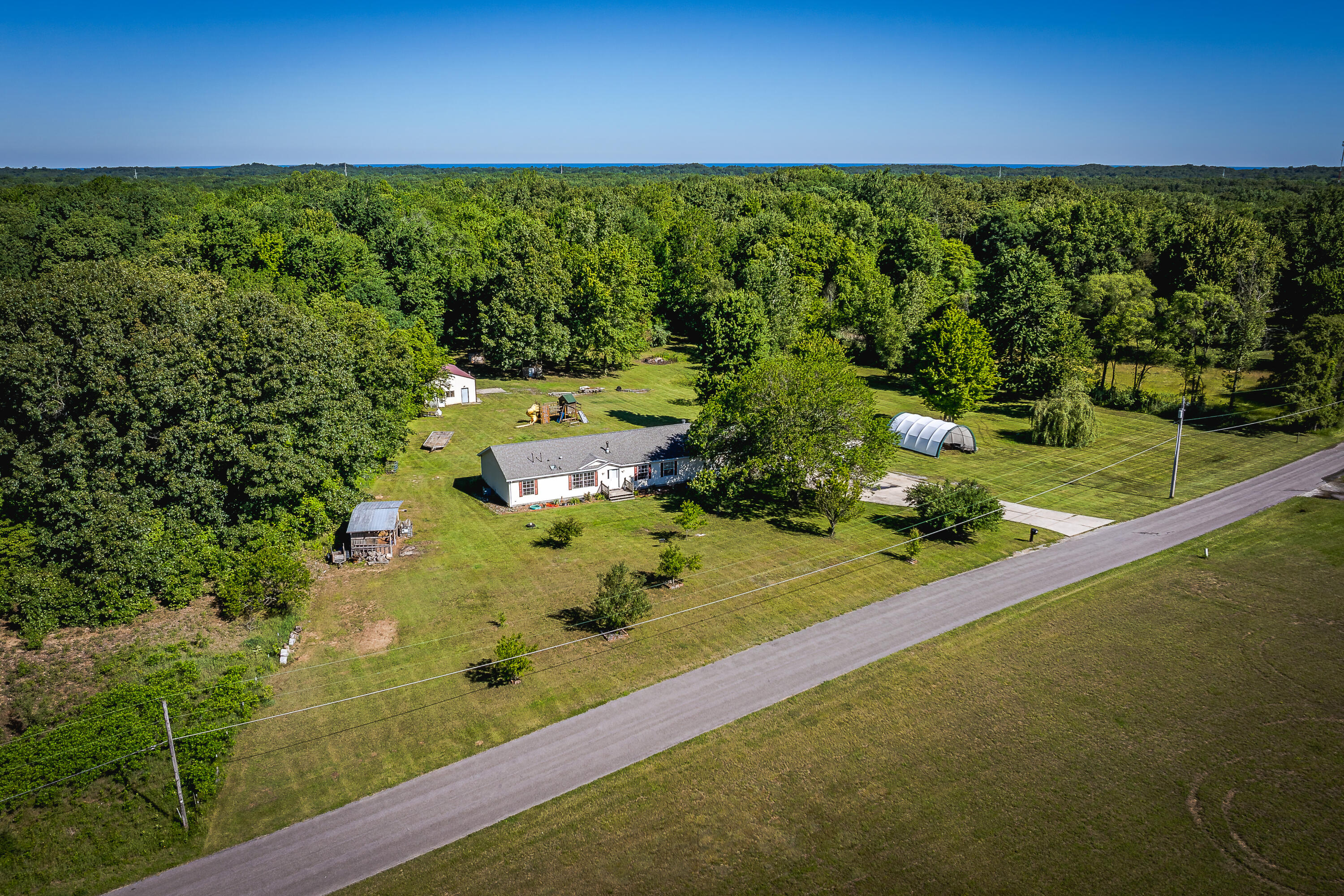 489 East Furness Road Michigan City, IN 46360 - Photo 3 of 42 3000x2000