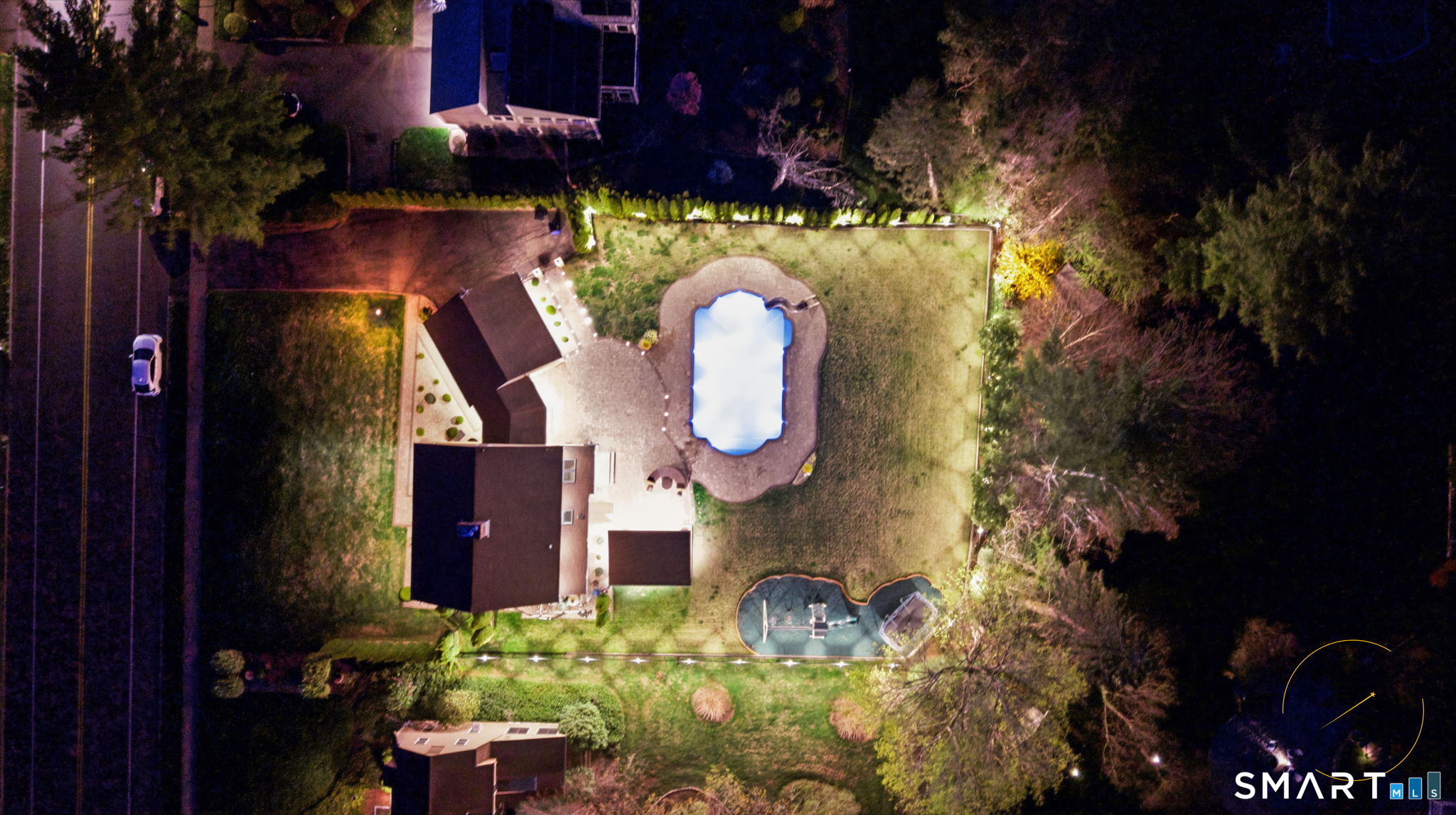 508 Highland Street Wethersfield, CT 06109 - Photo 4 of 40 an aerial view of a house with a yard sitting space