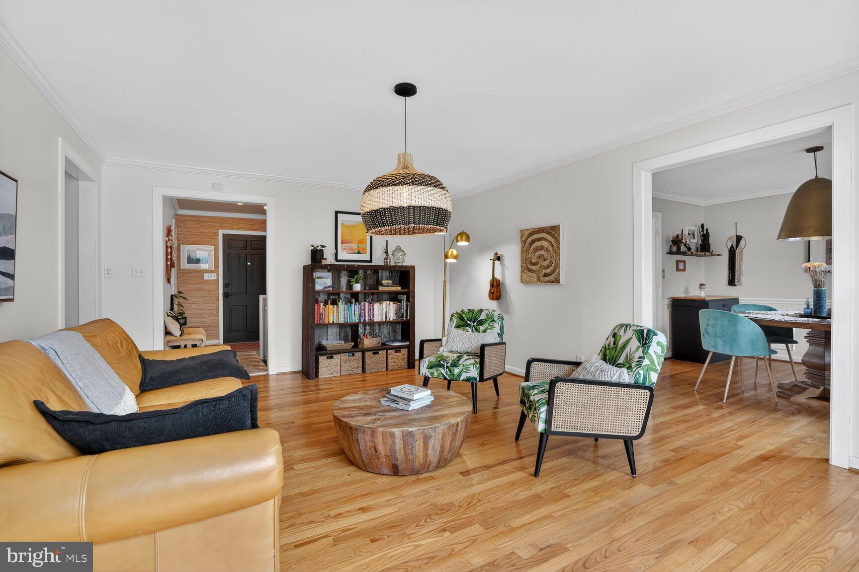 6700 Kelly Road Warrenton, VA 20187 - Photo 7 of 43 Sparking hardwoods throughout