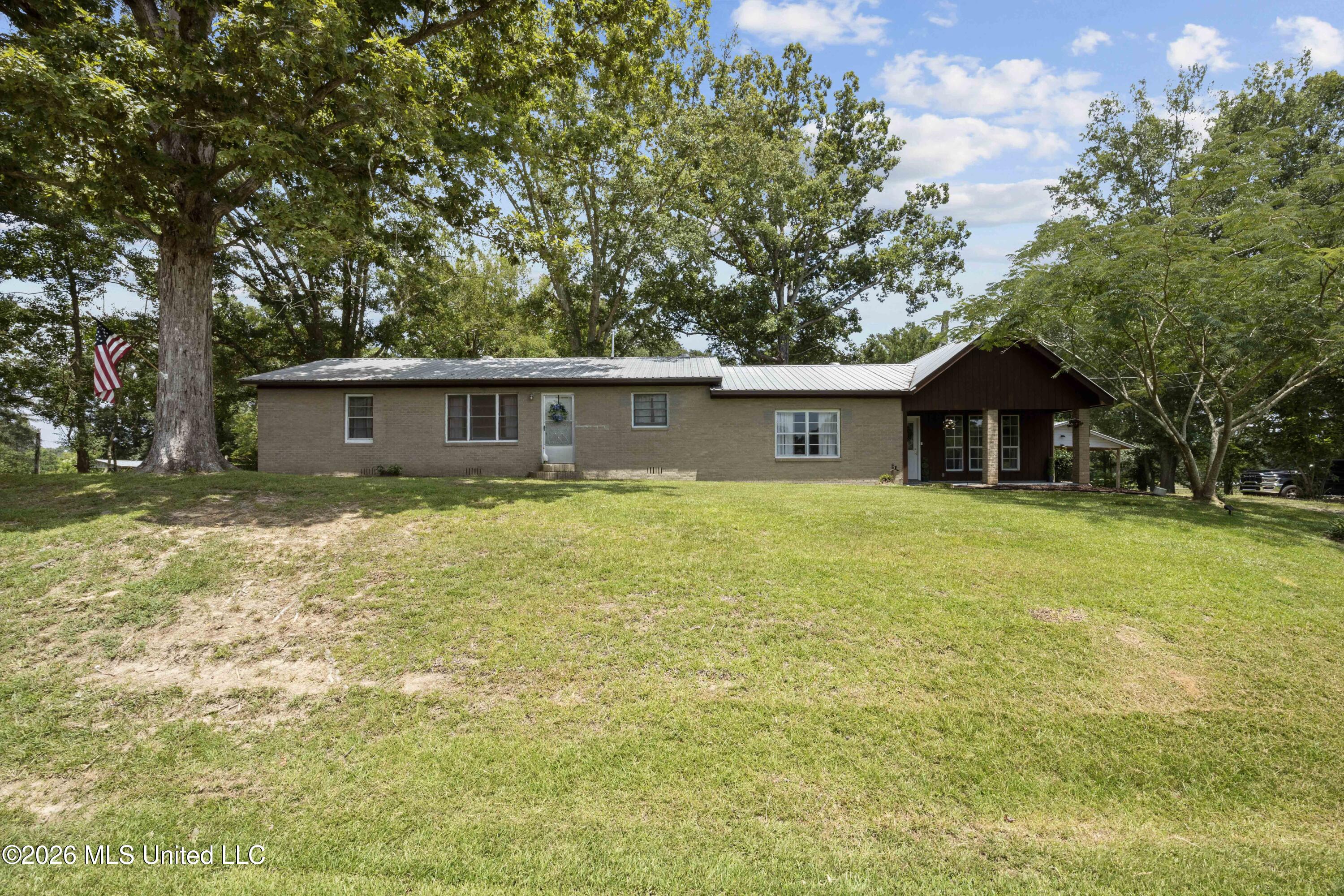 4981 Springfield Road Morton, MS 39117 - Photo 2 of 34 EOSR0330