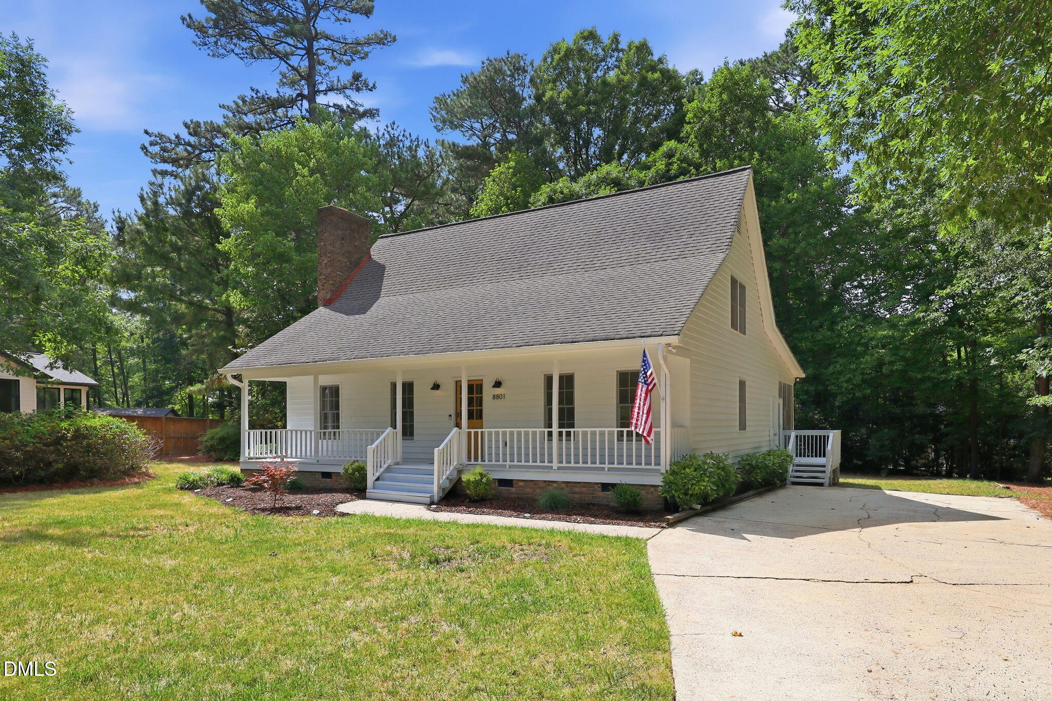 8801 Mansfield Drive Raleigh, NC 27613 - Photo 5 of 55