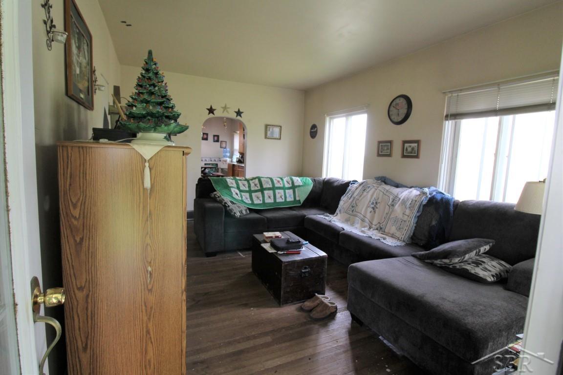 1068 Briggs Road Reese, MI 48757 - Photo 3 of 11 50111055-2.JPG