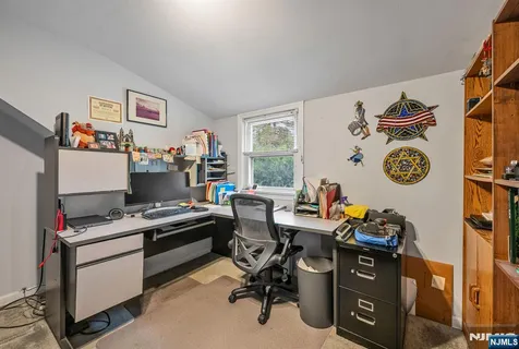 $925,000 | 799 Millbrook Road, River Edge, NJ 07661