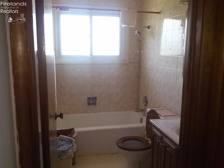 4529 West Harbor Road Port Clinton, OH 43452 - Photo 9 of 10 Gallery Image 9
