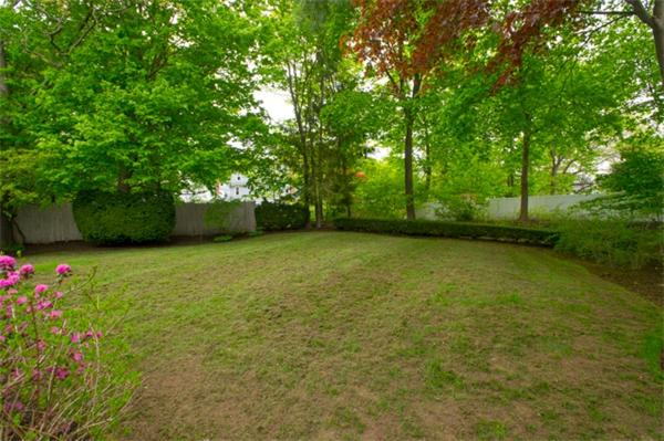 102 Bellevue Road Swampscott, MA 01907 - Photo 19 of 20 Gallery Image 19