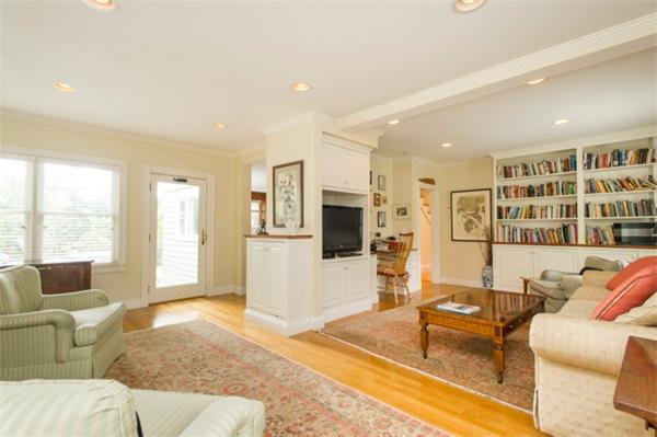 102 Bellevue Road Swampscott, MA 01907 - Photo 6 of 20 Gallery Image 6