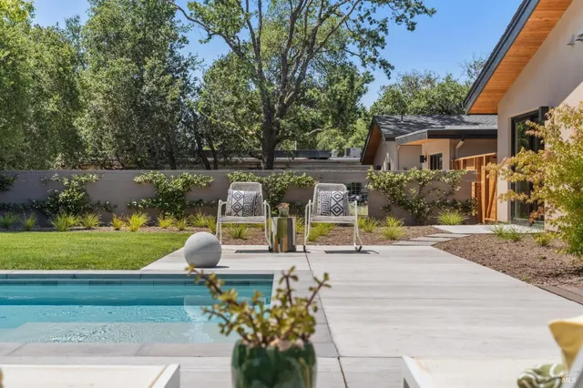 $2,395,000 | 216 1st Street East, Sonoma, CA 95476